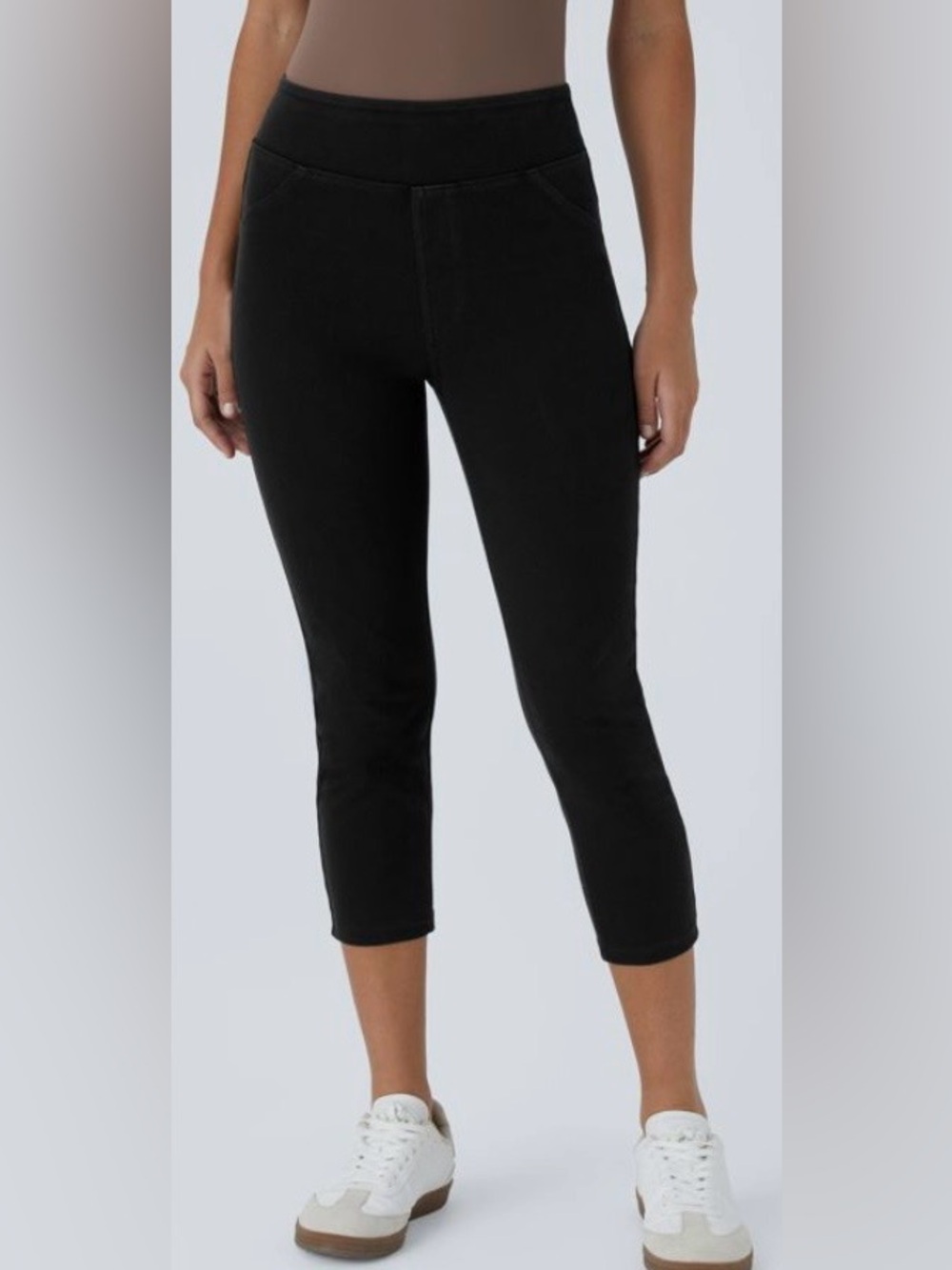 4X. HALARA FLEX STRETCHY DENIUM CAPRI LEGGINGS